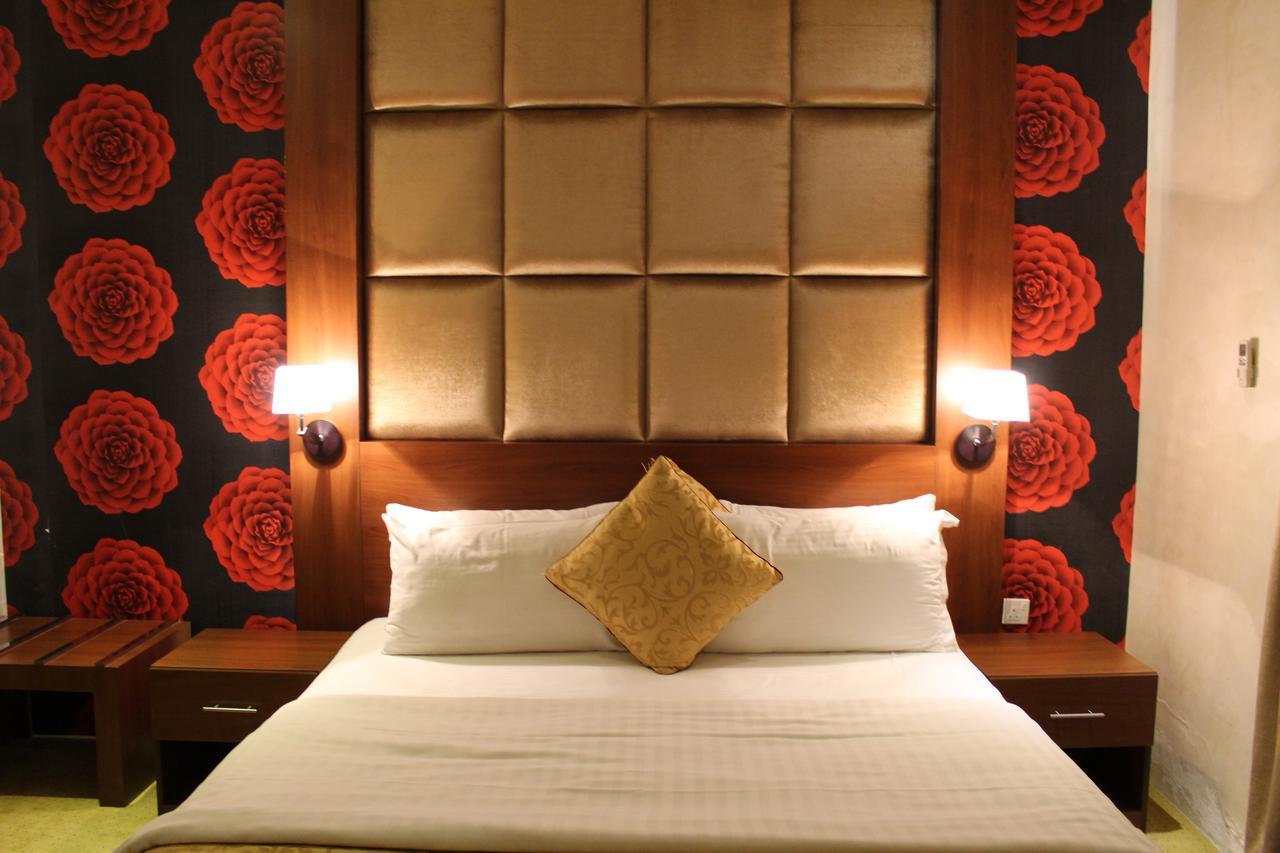 Al Magheeb Furnished Units * Riyadh